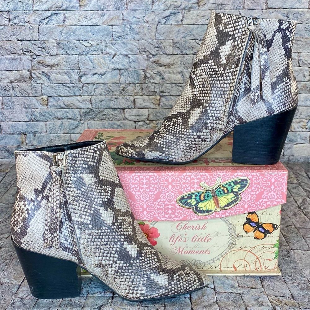 Dolce Vita Snake Print Ankle Boots - Picture 6 of 9